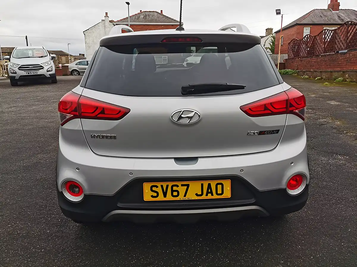 Used 2017 Hyundai I20 Active Silver - Interior and Exterior details 5