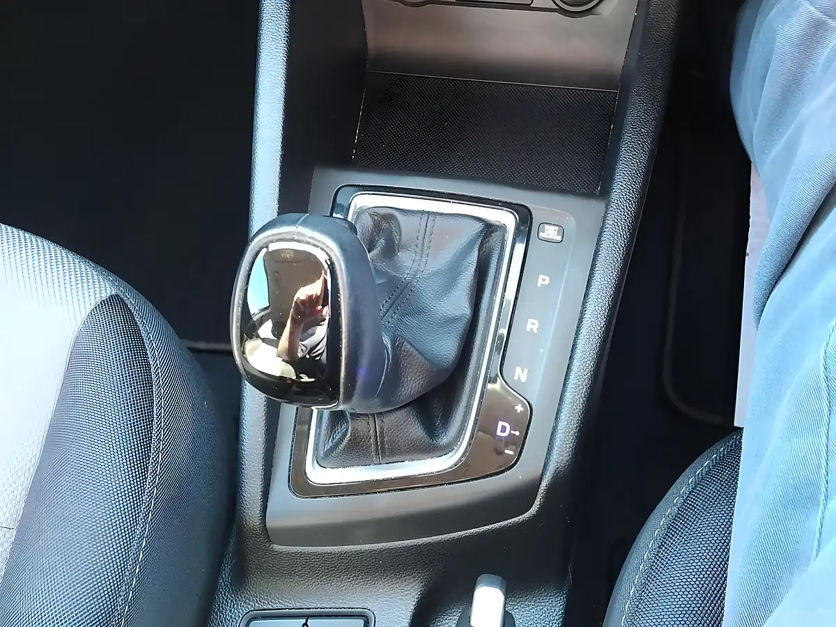 Used 2017 Hyundai i20 Se Black - Interior and Exterior details 18