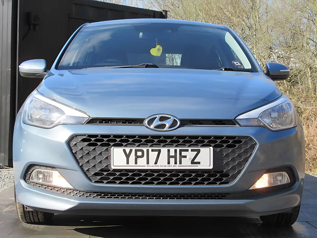 Used 2017 Hyundai I20 Se Blue - Interior and Exterior details 10