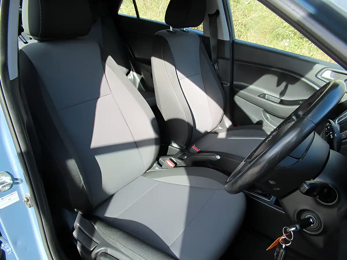 Used 2017 Hyundai I20 Se Blue - Interior and Exterior details 13
