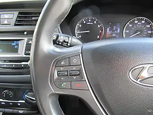 Used 2017 Hyundai I20 Se Blue - Interior and Exterior details 14