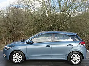 Used 2017 Hyundai I20 Se Blue - Interior and Exterior details 17