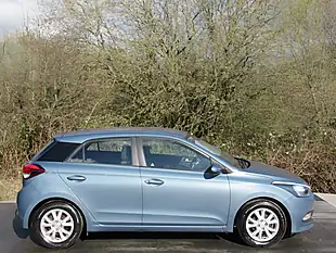 Used 2017 Hyundai I20 Se Blue - Interior and Exterior details 3