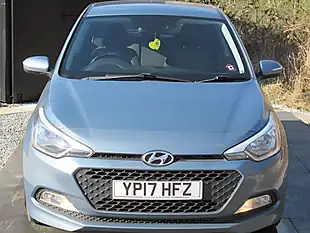 Used 2017 Hyundai I20 Se Blue - Interior and Exterior details 5
