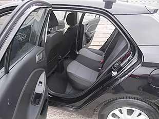 Used 2017 Hyundai I20 Se Phantom Black - Interior and Exterior details 12