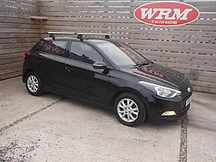 Used 2017 Hyundai I20 Se Phantom Black - Interior and Exterior details 2