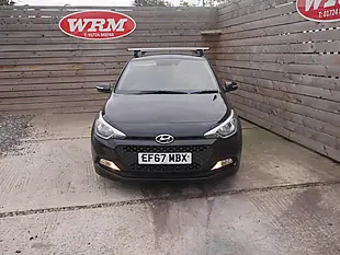 Used 2017 Hyundai I20 Se Phantom Black - Interior and Exterior details 3
