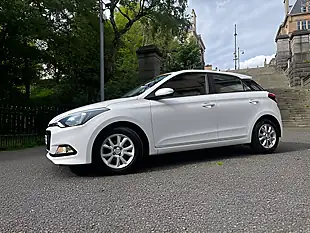 Used 2017 Hyundai i20 Se Polar White - Interior and Exterior details 18