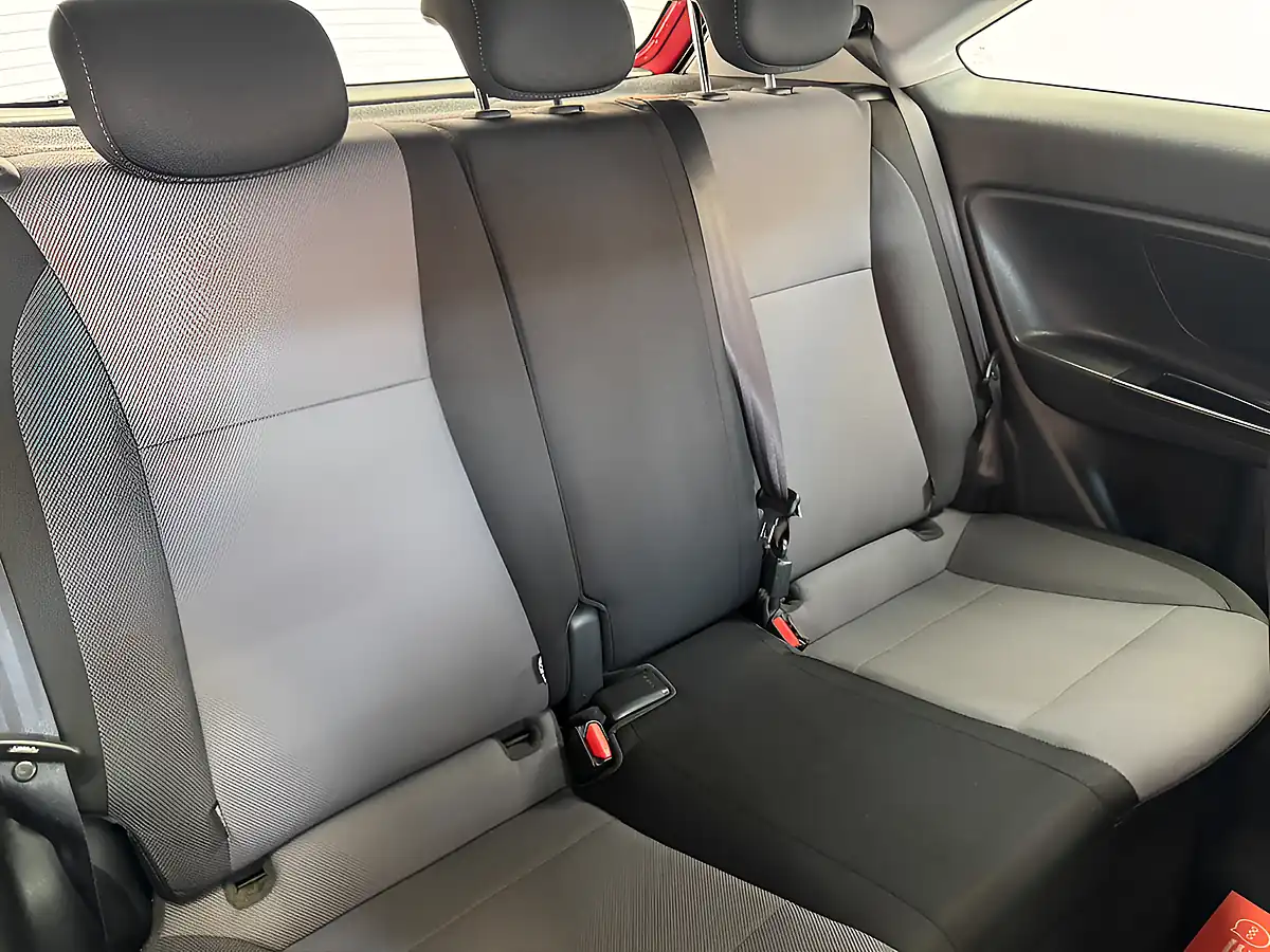 Used 2017 Hyundai i20 Se Red Metallic - Interior and Exterior details 11