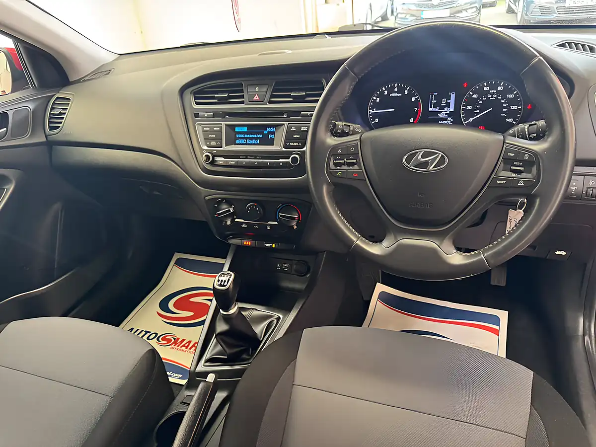 Used 2017 Hyundai i20 Se Red Metallic - Interior and Exterior details 16