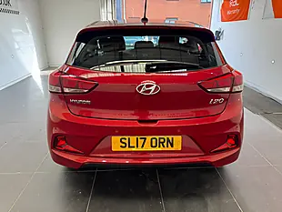 Used 2017 Hyundai i20 Se Red Metallic - Interior and Exterior details 7