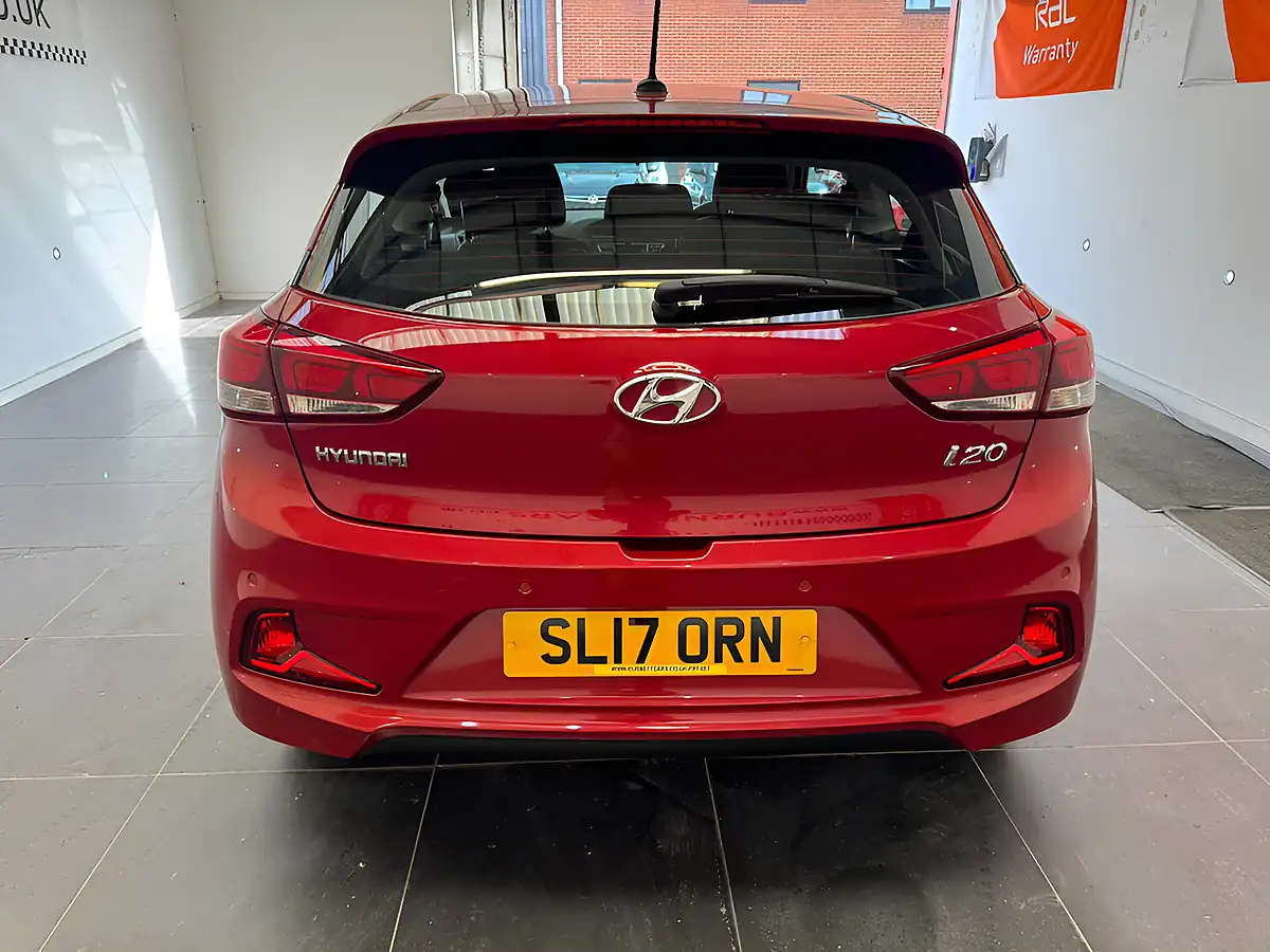 Used 2017 Hyundai i20 Se Red Metallic - Interior and Exterior details 7
