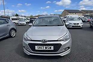 Used 2017 Hyundai I20 Se Silver - Interior and Exterior details 6