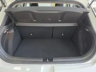 Used 2017 Hyundai i20 Se White - Interior and Exterior details 11