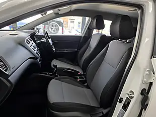 Used 2017 Hyundai i20 Se White - Interior and Exterior details 12