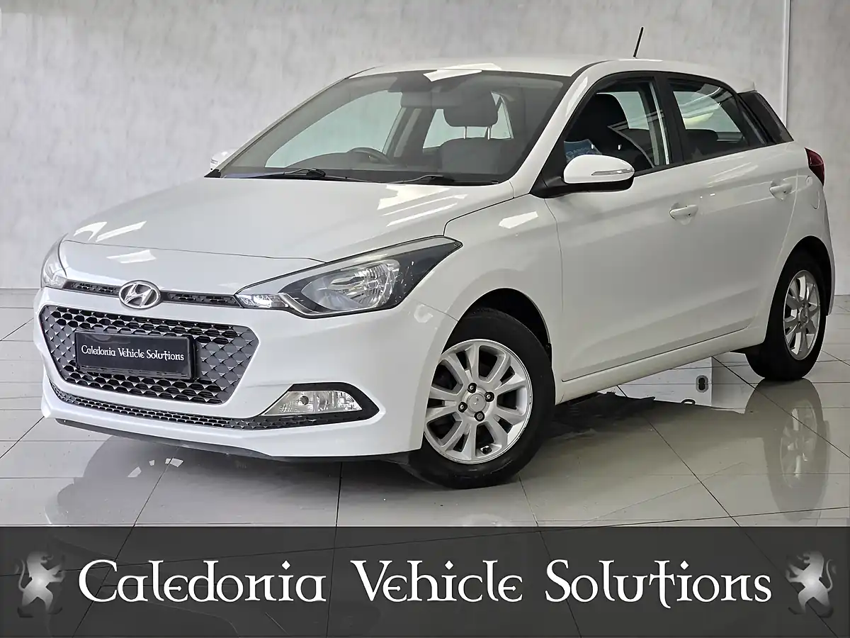 Used 2017 Hyundai i20 Se White - Interior and Exterior details 2