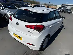 Used 2017 Hyundai I20 Se White - Interior and Exterior details 11