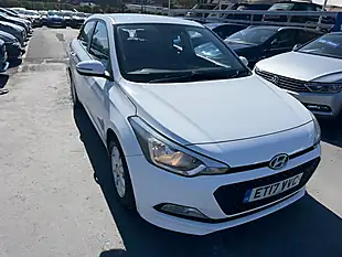 Used 2017 Hyundai I20 Se White - Interior and Exterior details 9