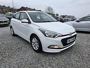 Used 2017 Hyundai i20 Se White - Interior and Exterior details 2