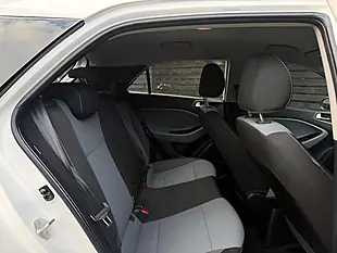 Used 2017 Hyundai I20 Se White - Interior and Exterior details 14