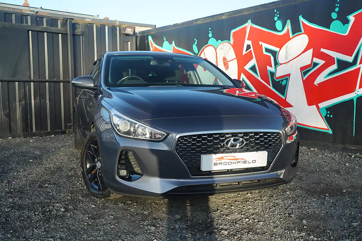 Used 2017 Hyundai I30 Blue Drive Se Nav Grey - Interior and Exterior details 3