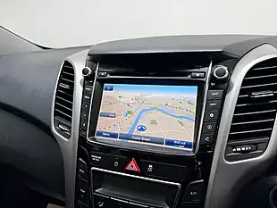 Used 2017 Hyundai I30 Premium Silver - Interior and Exterior details 19