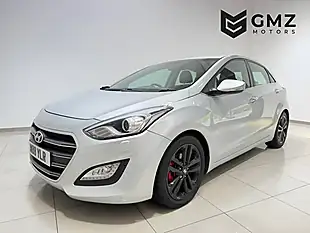 Used 2017 Hyundai I30 Premium Silver - Interior and Exterior details 3
