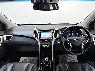 Used 2017 Hyundai I30 Premium Silver - Interior and Exterior details 4
