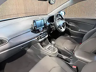 Used 2017 Hyundai i30 Se Nav Blue - Interior and Exterior details 11