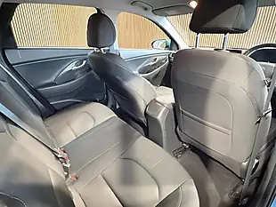 Used 2017 Hyundai i30 Se Nav Blue - Interior and Exterior details 15