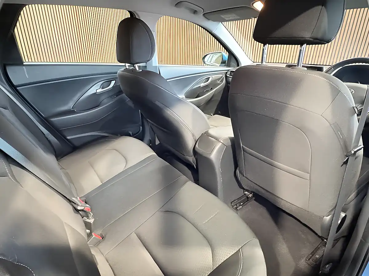 Used 2017 Hyundai i30 Se Nav Blue - Interior and Exterior details 15