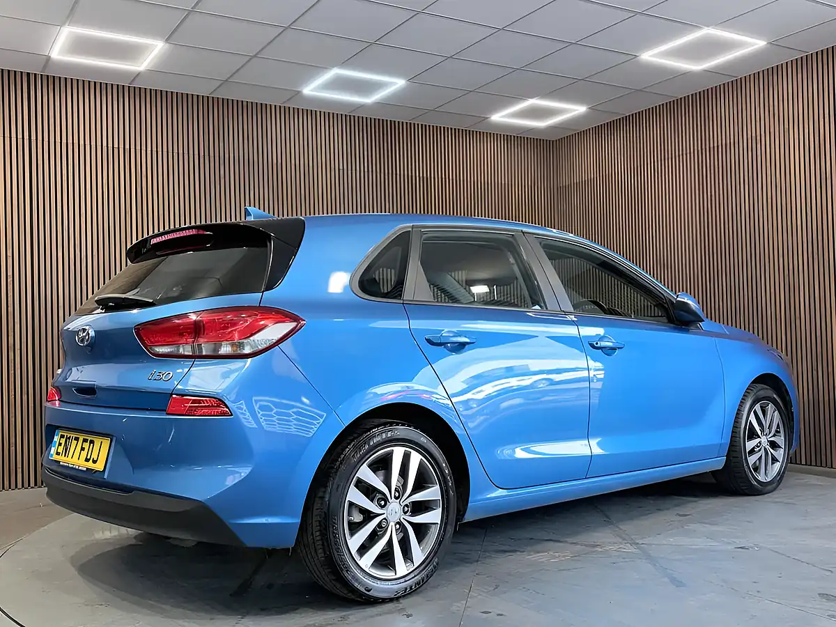 Used 2017 Hyundai i30 Se Nav Blue - Interior and Exterior details 8