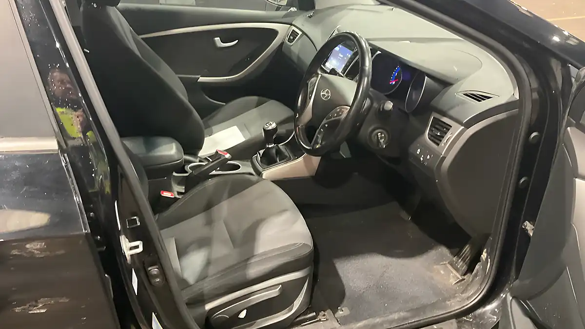 Used 2017 Hyundai i30 Se Nav Phantom Black - Interior and Exterior details 9