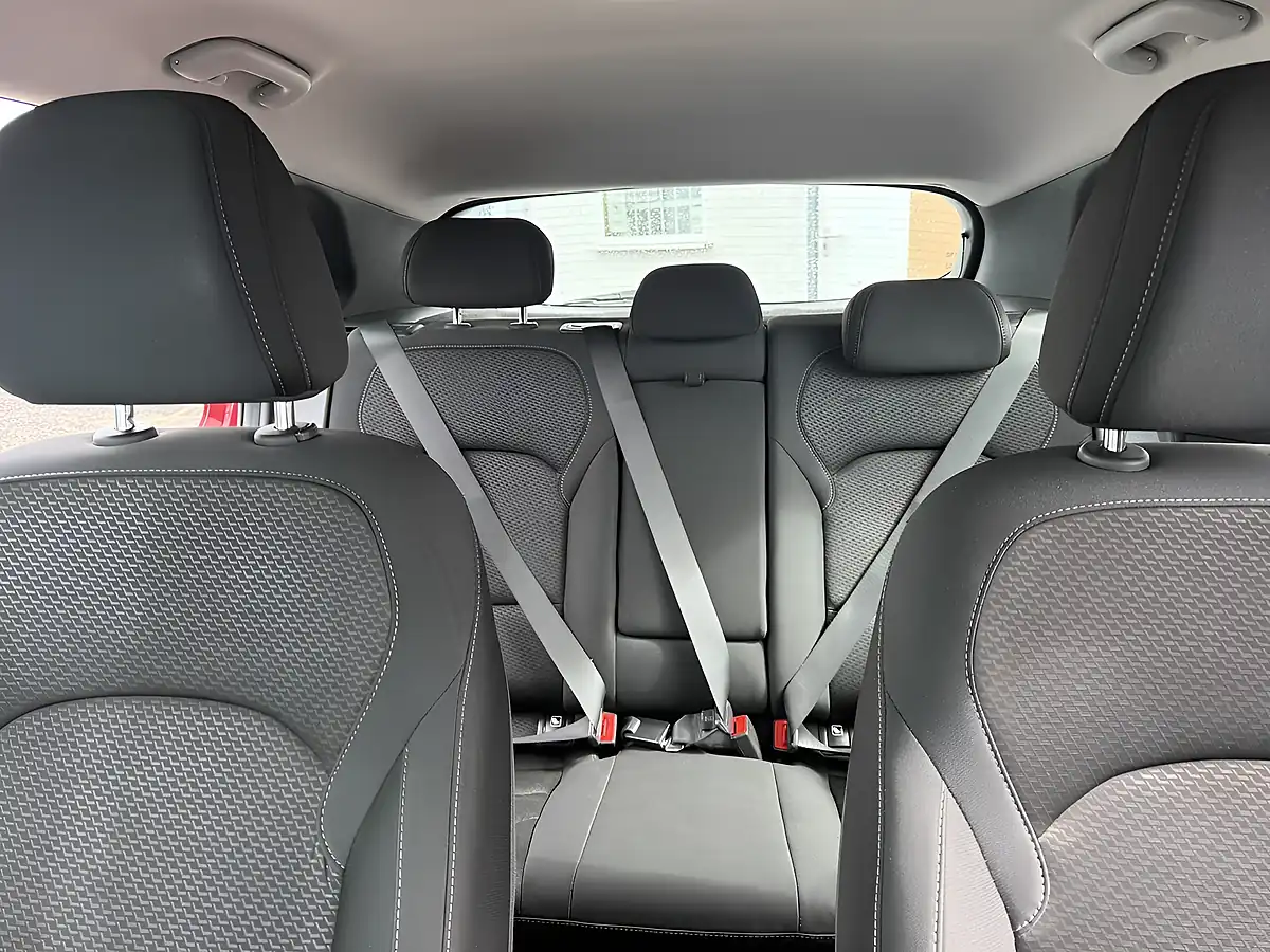 Used 2017 Hyundai i30 Se Nav Red - Interior and Exterior details 14