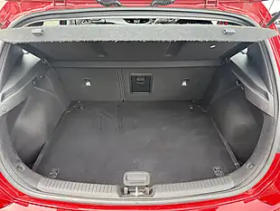 Used 2017 Hyundai i30 Se Nav Red - Interior and Exterior details 17