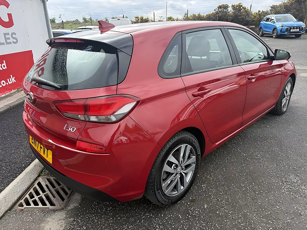 Used 2017 Hyundai i30 Se Nav Red - Interior and Exterior details 2