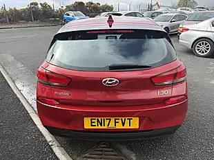 Used 2017 Hyundai i30 Se Nav Red - Interior and Exterior details 5