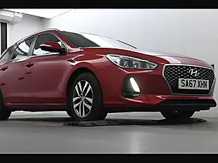 Used 2017 Hyundai i30 Se Nav Tourer Red - Interior and Exterior details 2