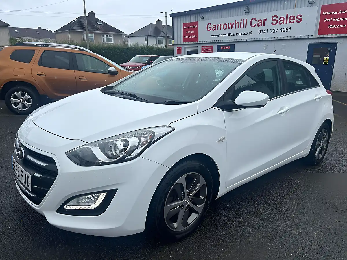 Used 2017 Hyundai I30 Se White - Front View