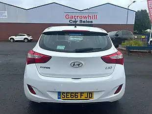 Used 2017 Hyundai I30 Se White - Interior and Exterior details 8
