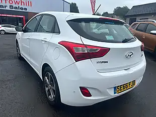 Used 2017 Hyundai I30 Se White - Interior and Exterior details 9