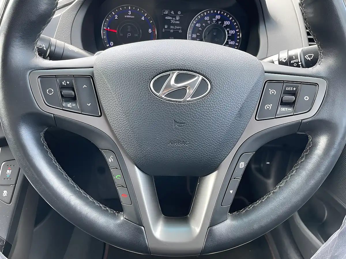 Used 2017 Hyundai i40 Se Nav Business Phantom Black - Interior and Exterior details 12