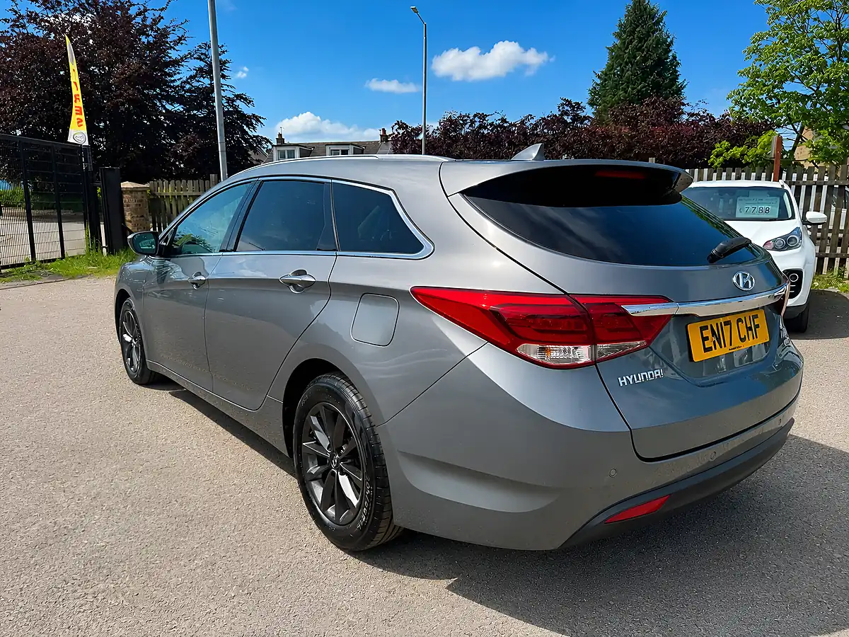 Used 2017 Hyundai i40 Se Nav - Interior and Exterior details 11
