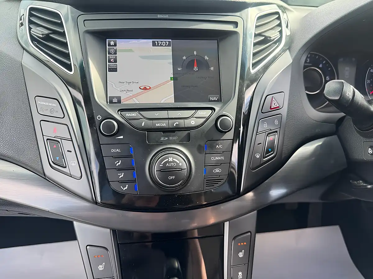 Used 2017 Hyundai i40 Se Nav - Interior and Exterior details 18