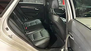 Used 2017 Hyundai I40 Tr Prem White - Interior and Exterior details 6