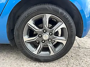 Used 2017 Hyundai Ix20 Se Blue - Interior and Exterior details 20