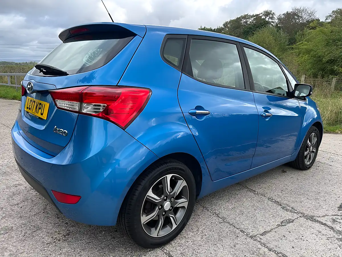 Used 2017 Hyundai Ix20 Se Blue - Interior and Exterior details 3