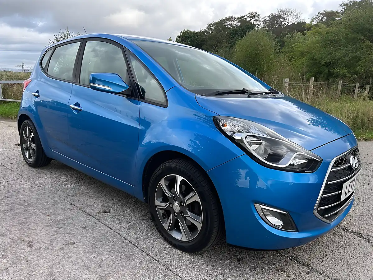 Used 2017 Hyundai Ix20 Se Blue - Interior and Exterior details 9