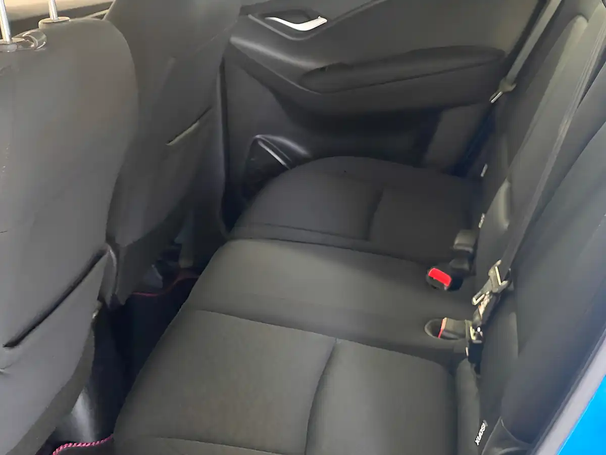 Used 2017 Hyundai Ix20 Se Blue - Interior and Exterior details 14
