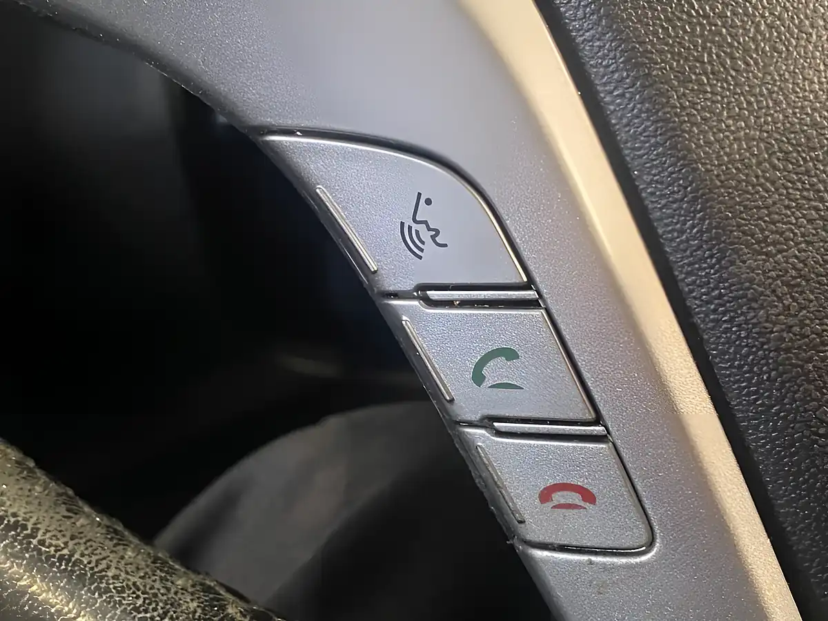 Used 2017 Hyundai Ix20 Se Blue - Interior and Exterior details 15